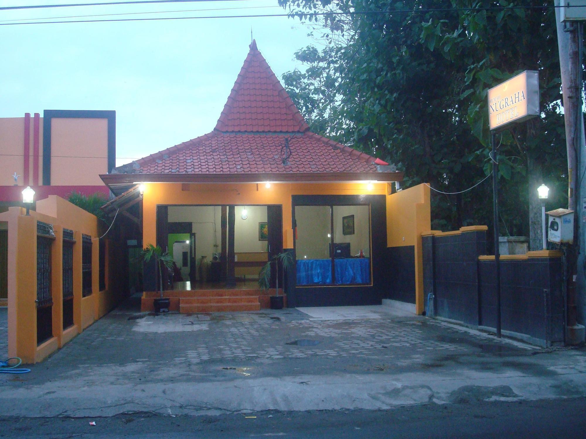 Spot On 2419 Rumah Nugraha Hotel Syariah Yogyakarta Exterior photo