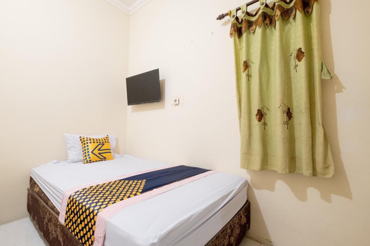 Spot On 2419 Rumah Nugraha Hotel Syariah Yogyakarta Exterior photo